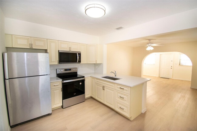 Foto del edificio - 2547 Roosevelt St