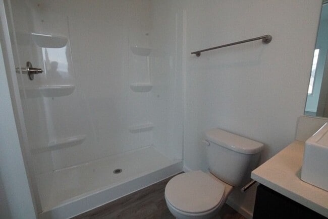 Building Photo - Beautiful New 2bd/2.5ba North Portland Tow...