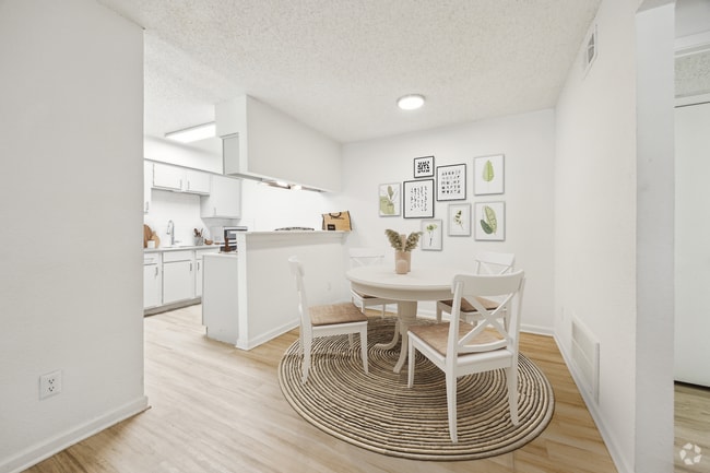 Building Photo - Falltree Apartments