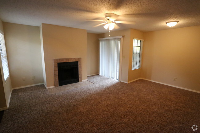 2BR,2BA - 920SF - Southwood Village