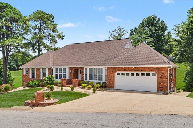 Building Photo - 102 Lexington Ln