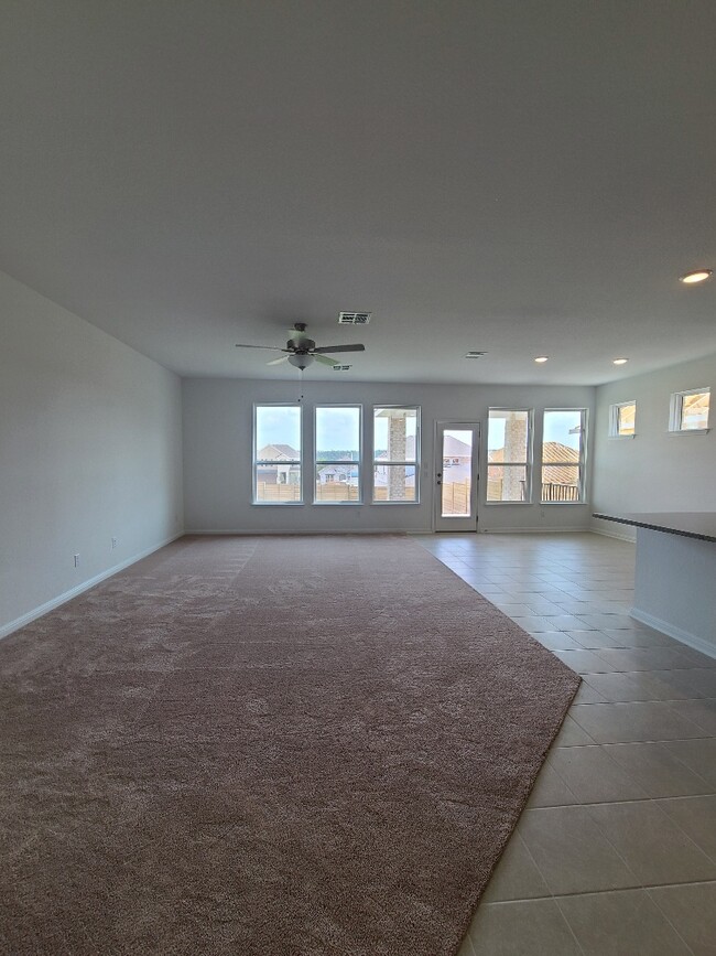 Gathering room - 1908 Donetto Dr