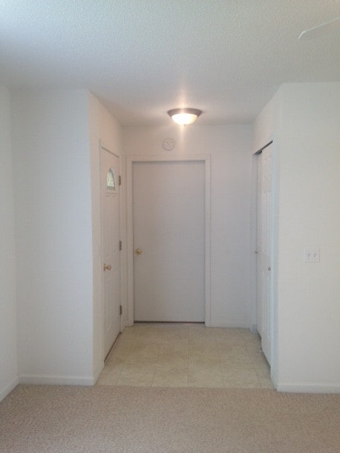 Building Photo - 714 Pine Ridge Dr