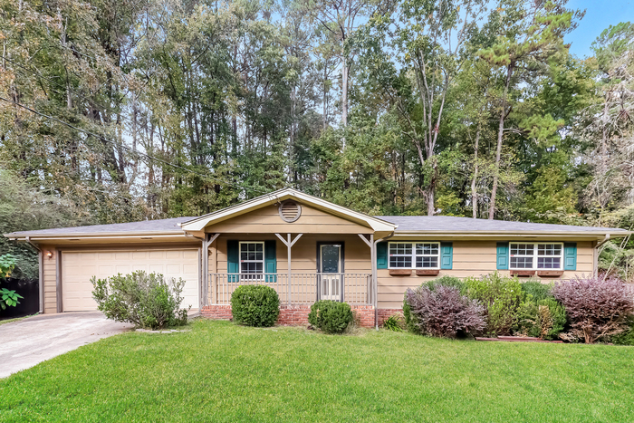 Primary Photo - Bright Interiors & Spacious Backyard