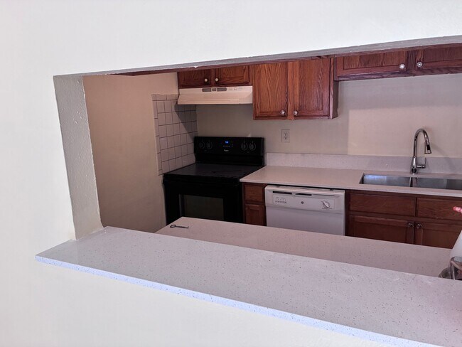 Building Photo - 2309 Giuffrias Ave