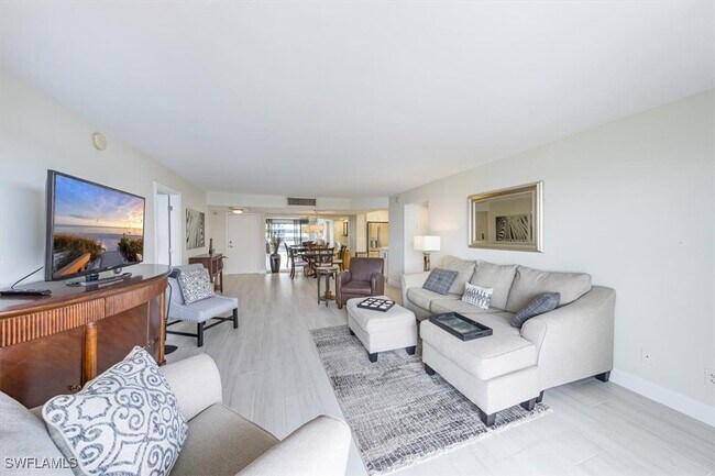 Foto del edificio - 4005 Gulf Shore Blvd N