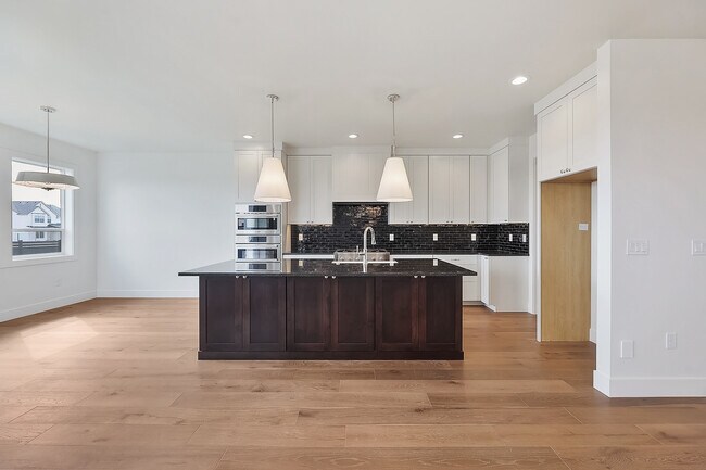 Building Photo - 2298 N Buhrstone Pl