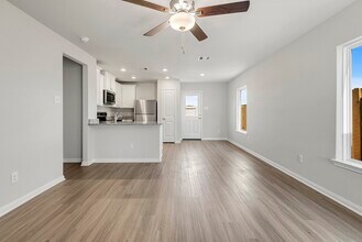 Building Photo - 7506 Thrips Ln Building Photo - 7506 Thrips Ln