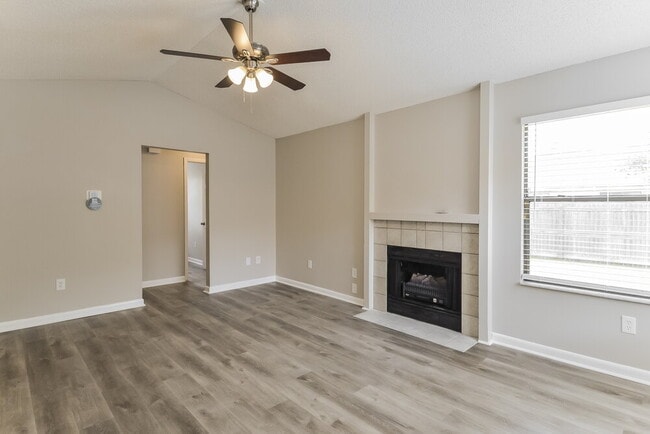Building Photo - 11426 Lumberjack Cir W