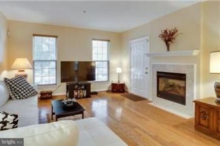 Foto del edificio - 1587 Leeds Castle Dr