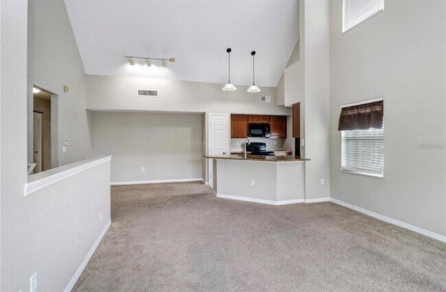Foto del edificio - 9506 Lake Chase Island Way