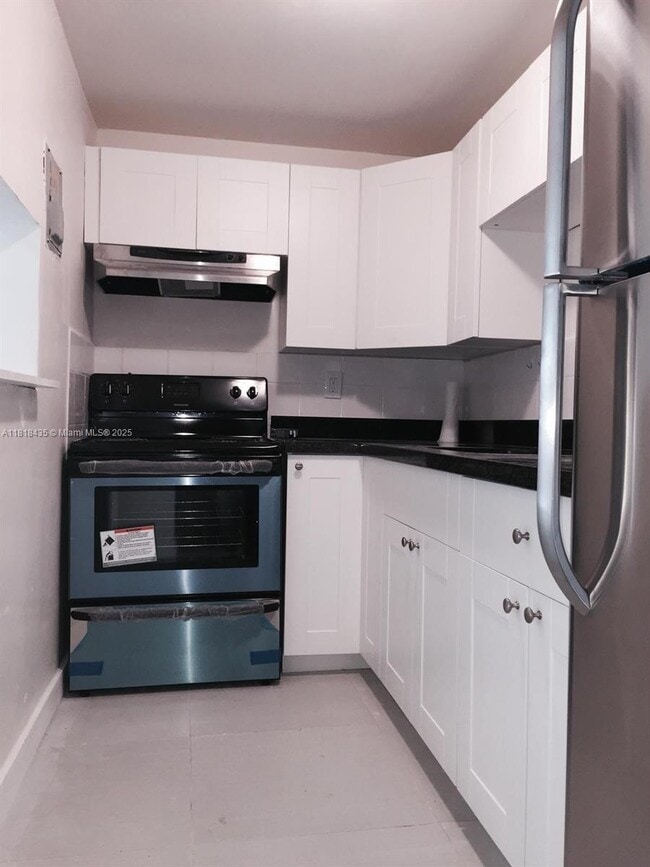 Building Photo - 7820 NE Bayshore Ct