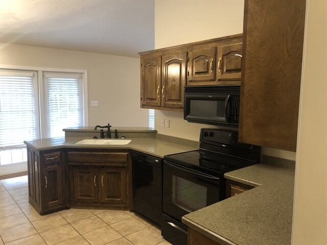 Foto del edificio - 721 Mize Farm Court