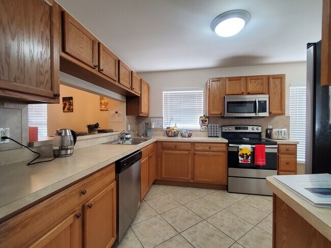 Building Photo - 3164 Pinto Dr