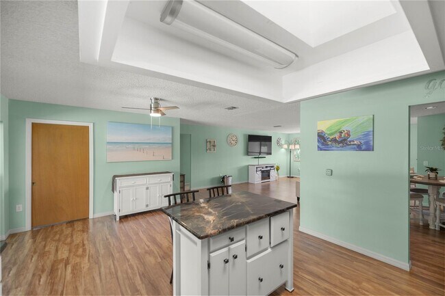 Building Photo - 8533 E Sandpiper Dr