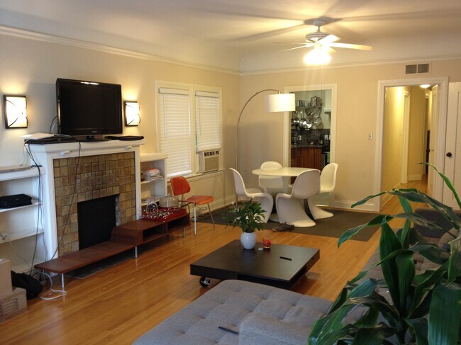 Foto del edificio - 707 Brent Ave