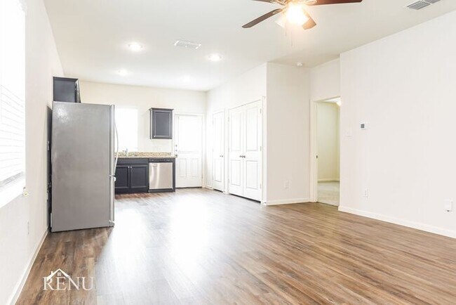 Foto del edificio - 6034 Mojave Dr