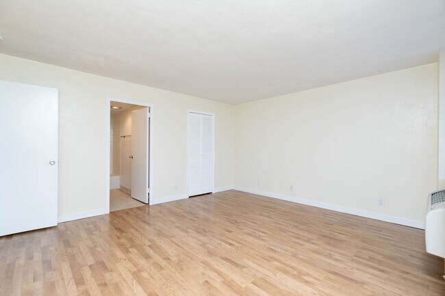 Building Photo - 7520 Hornwood Dr