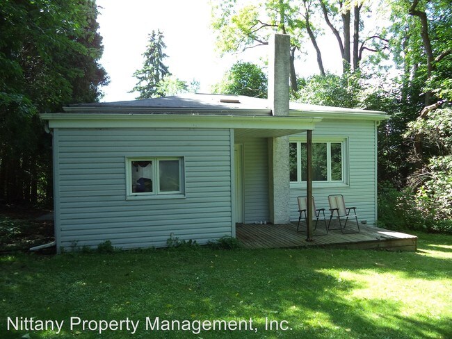 Building Photo - 2 br, 1 bath House - 294 E. Pine Grove Road