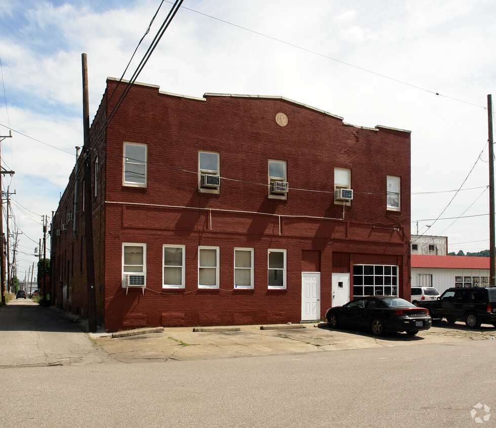Primary Photo - 122 17th St