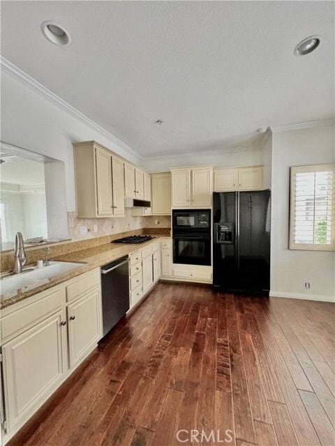 Building Photo - 21736 Wesley Dr