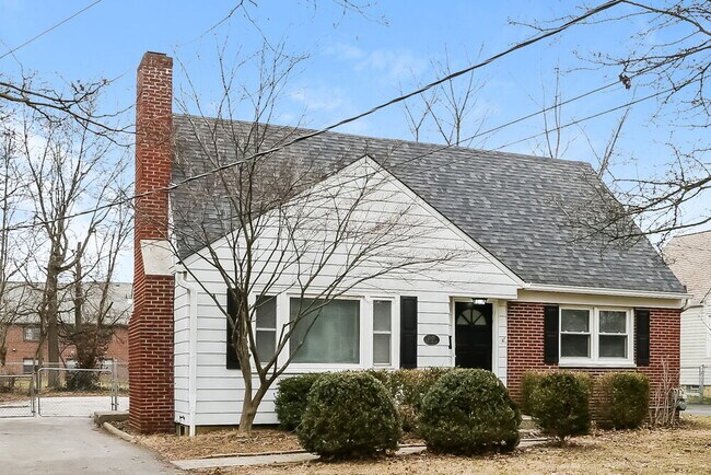 Building Photo - 2928 Maryland Ave