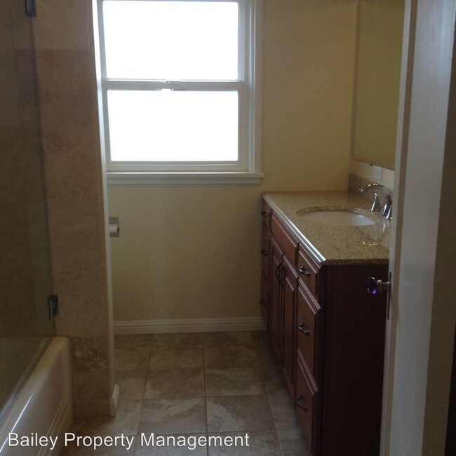 Foto del edificio - 3 br, 3 bath House - 611 Bayview Drive