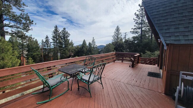 Foto del edificio - One-of-a-kind mountain home! 3 bedroom, 2 ...
