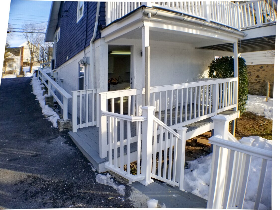 Front Entrance with Private Deck. - 7 S Hillside Ave