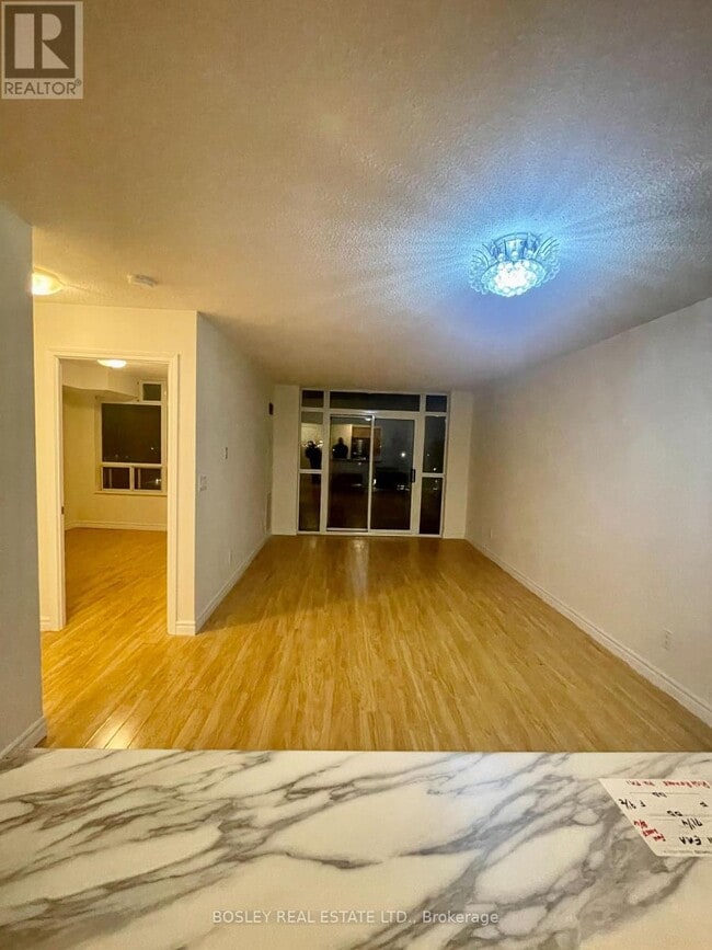 Building Photo - 3650 Kingston Rd