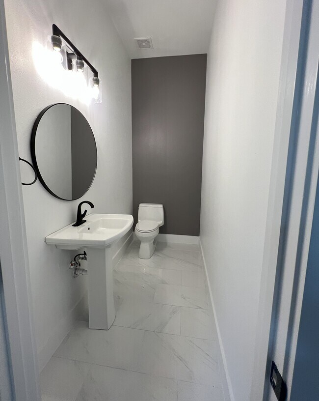 1st floor half bath - 4529 Philip Ave