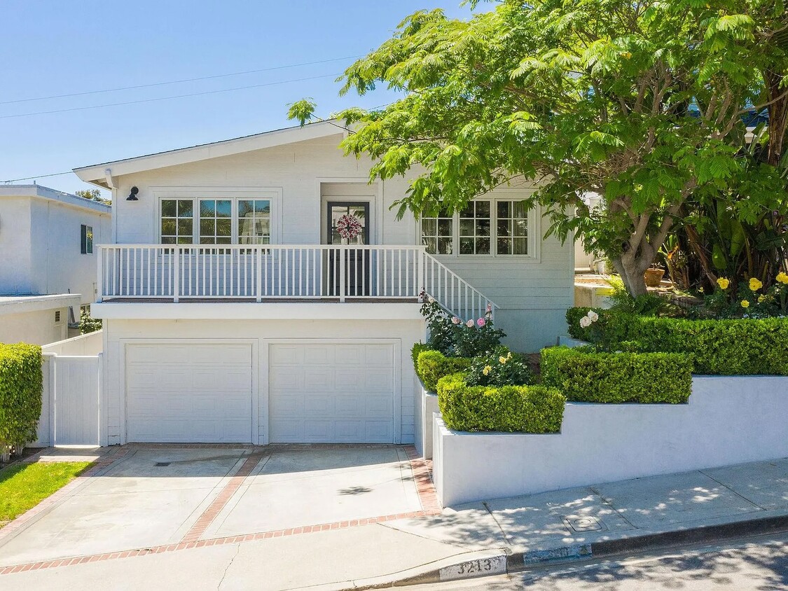 Foto principal - 3213 Walnut Ave