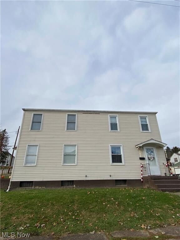 101 W 39th St, Shadyside, OH 43947 Room for Rent in Shadyside, OH
