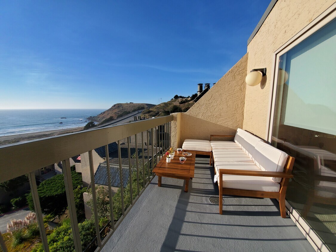Front balcony - 433 Roberts Rd