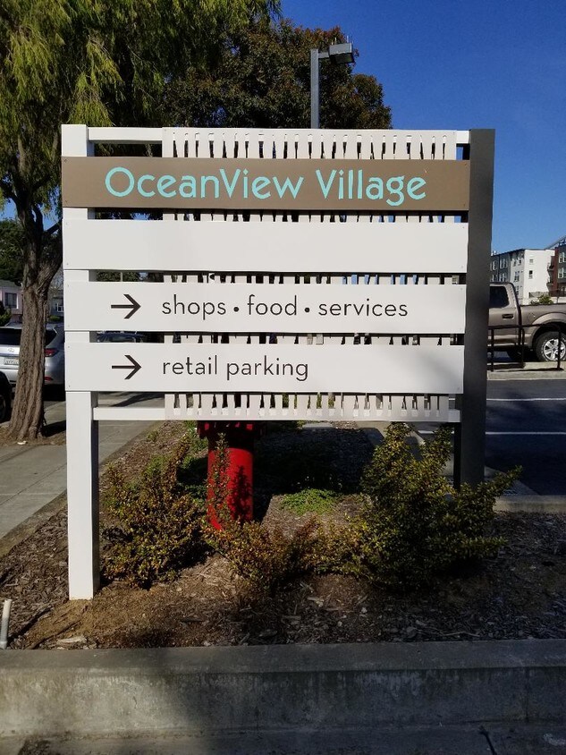 Building Photo - 8200 Ocean View Vlg