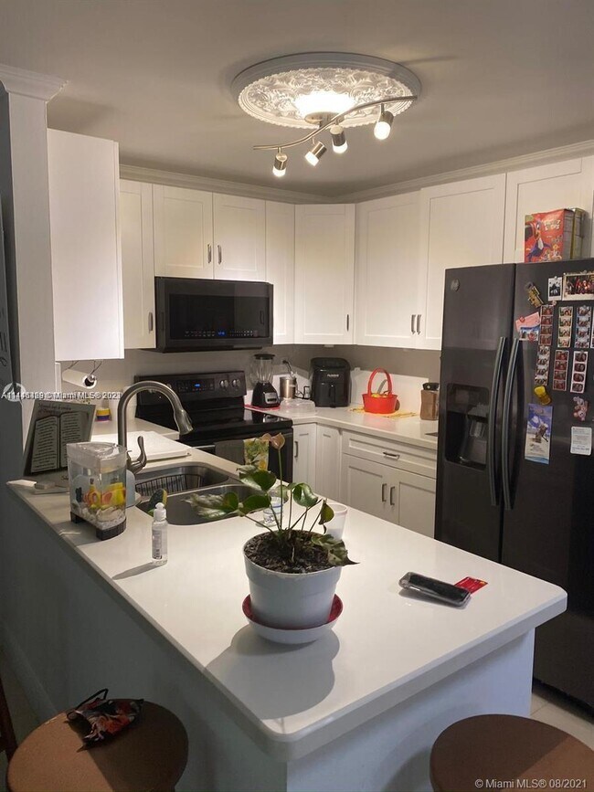 Building Photo - 4630 NW 102nd Ave