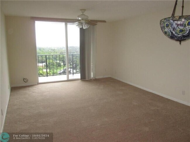 Foto del edificio - 1800 N Andrews Ave