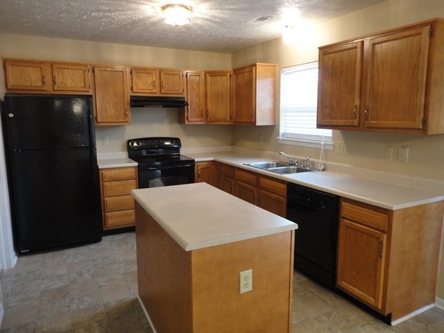 Foto del edificio - 2947 Hazelview Ln