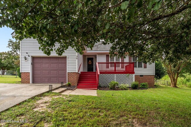 Building Photo - 39 Orrin Ct