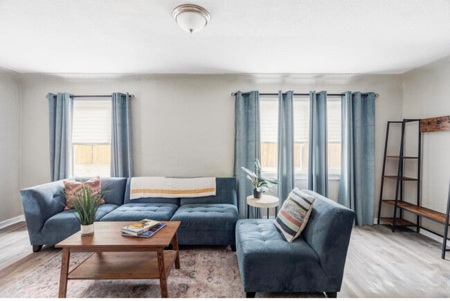 Foto del edificio - 2565 Pierce St