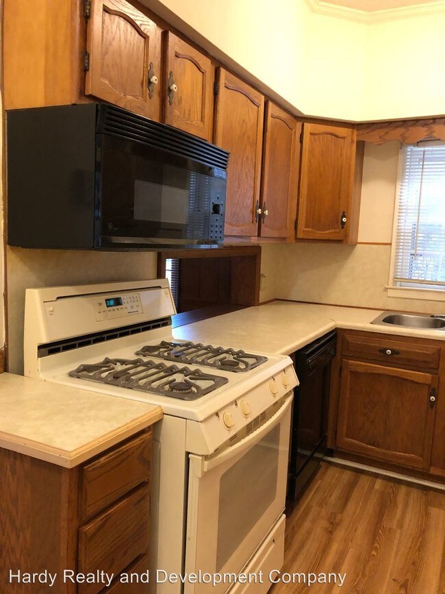 Foto del edificio - 1609 Martha Berry Blvd NE