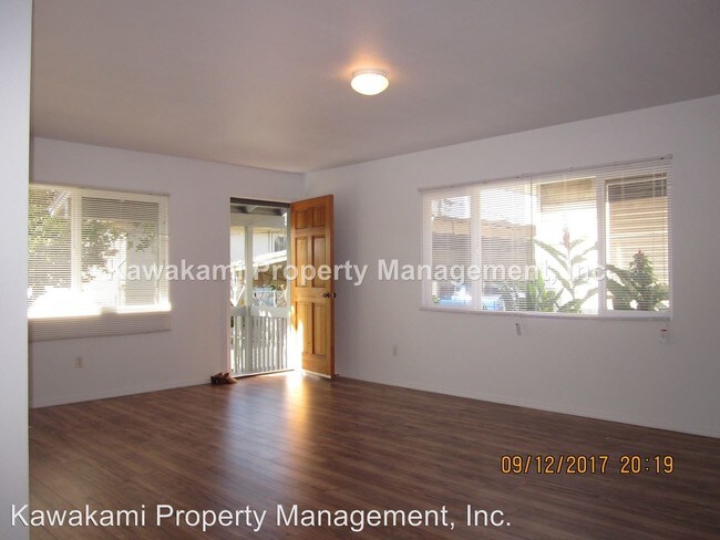 Building Photo - 1234 Halona Pl