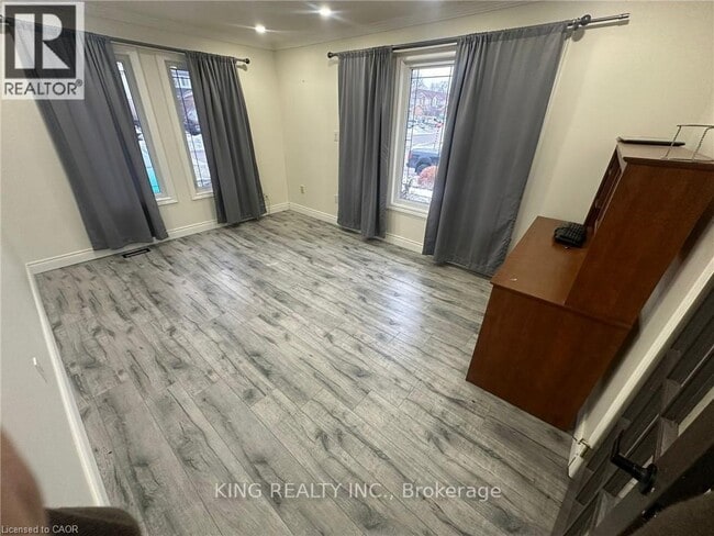 Building Photo - 236 Langlaw Dr