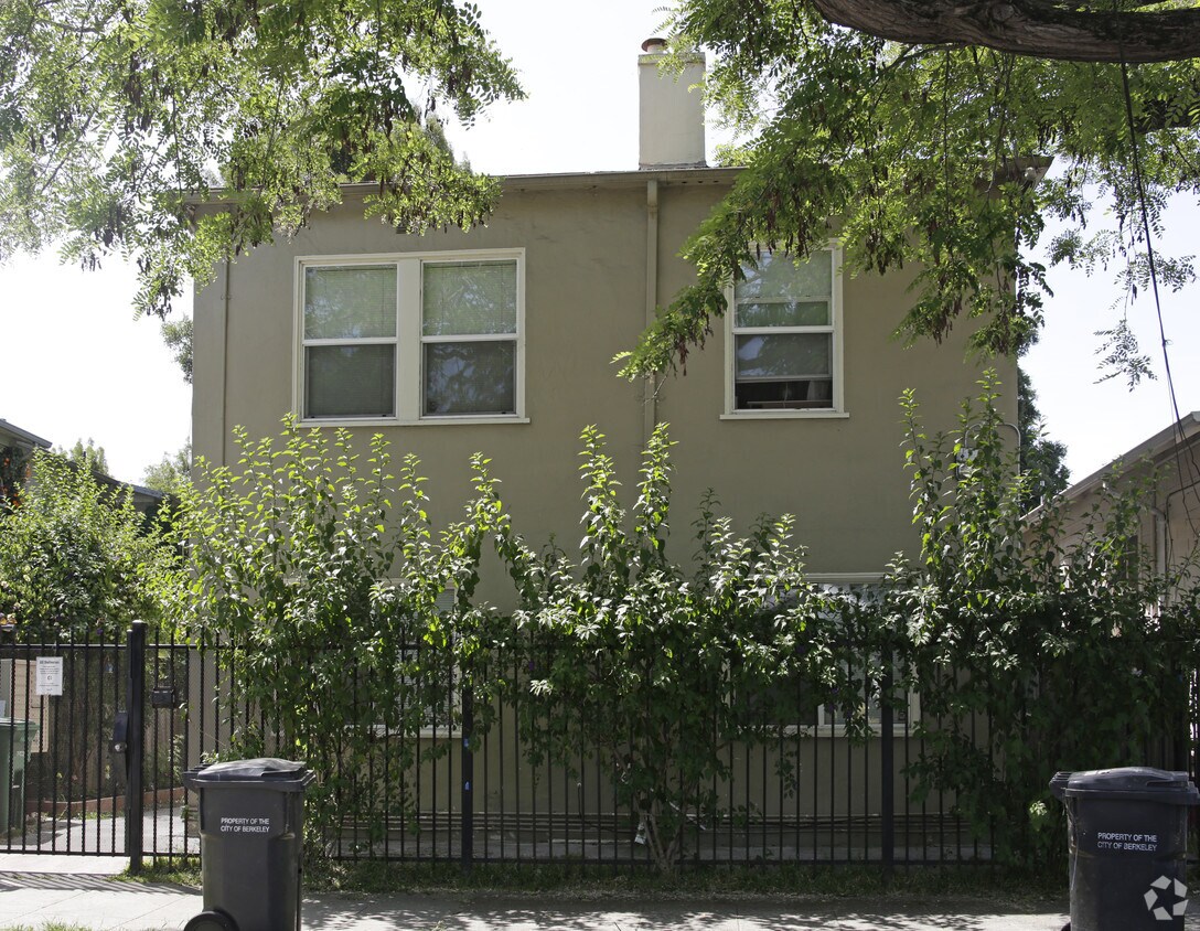 Building Photo - 1532 Tyler St