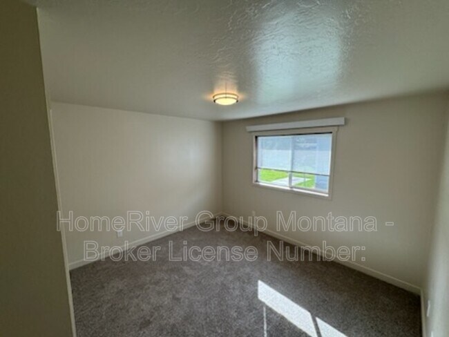Building Photo - 1412 S 2nd St W