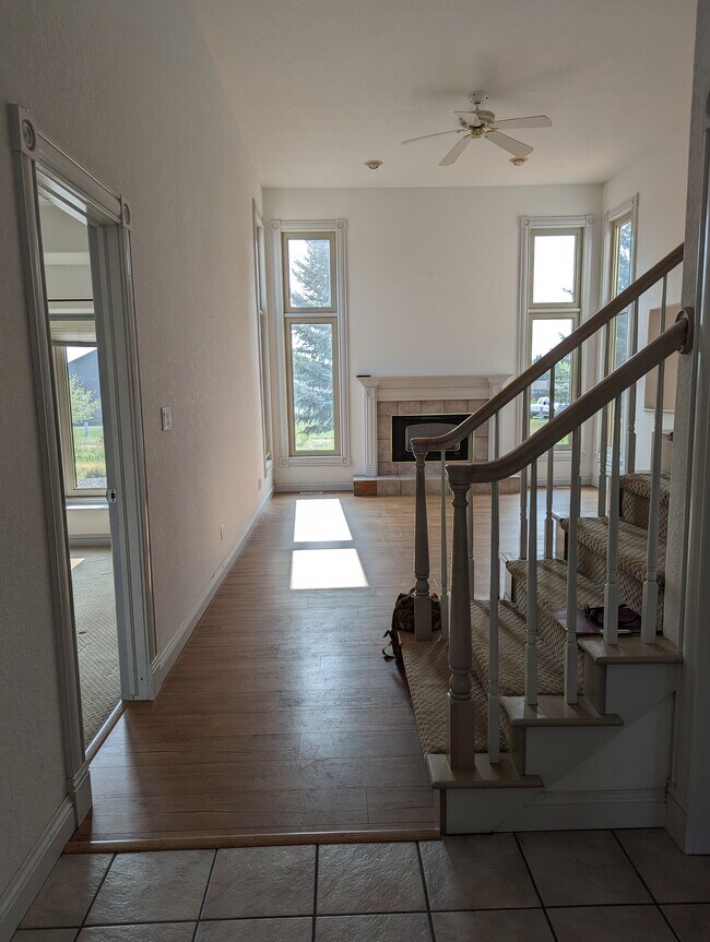 Building Photo - 1054 Arapaho Dr