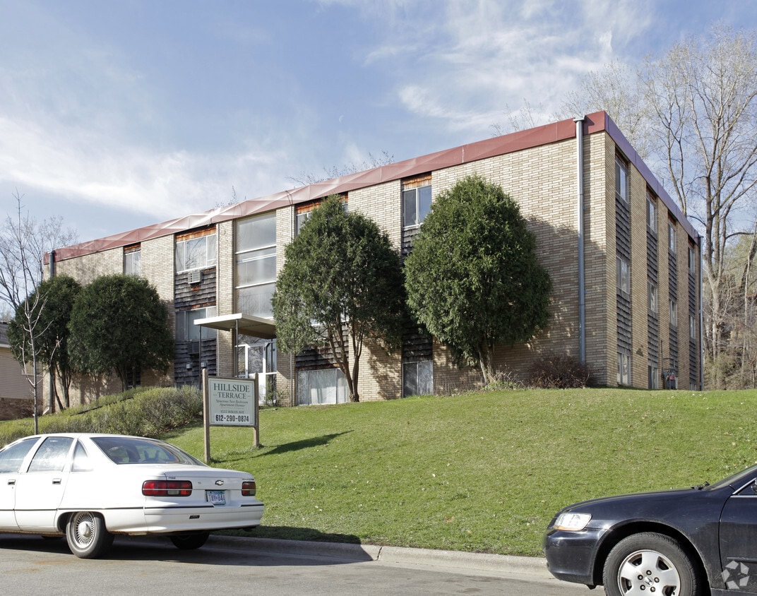 Building Photo - 1555 Willis Ave