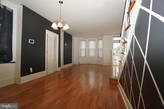 Foto del edificio - 239 W Coulter St