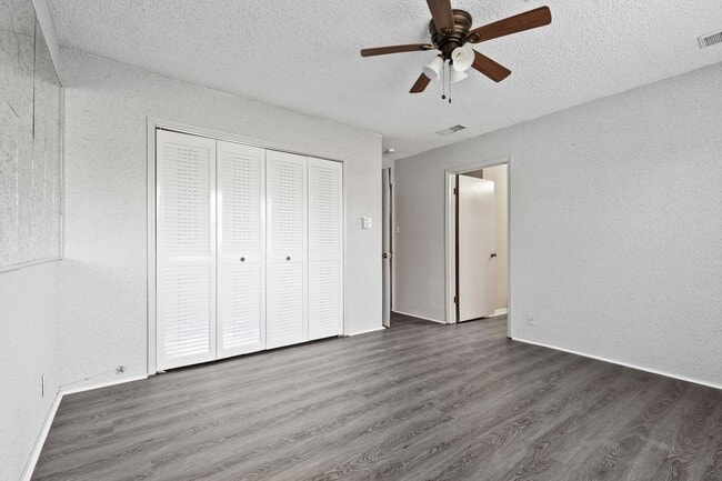 Building Photo - Blissful in Burleson ISD