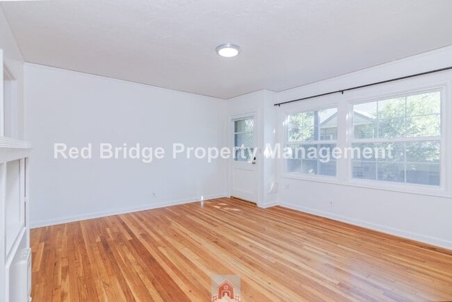 Foto del edificio - 3530 SE 26th Ave